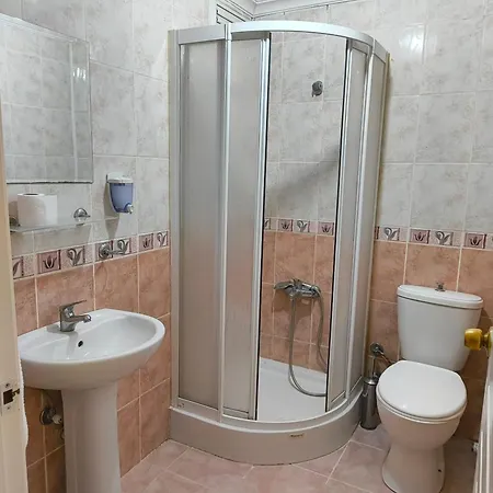 Tac Palace