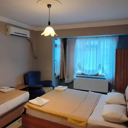 Tac Palace
